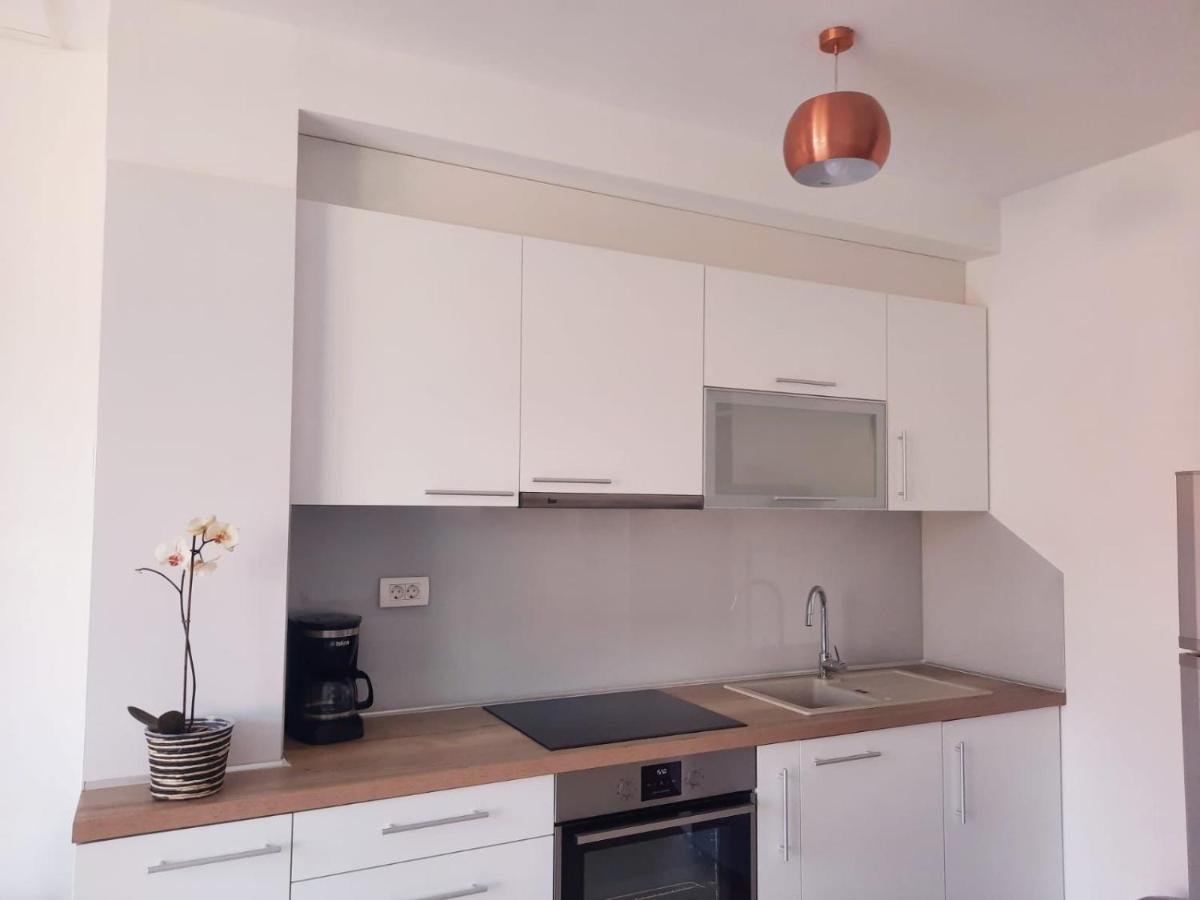Apartman Madonnina Cres Luaran gambar